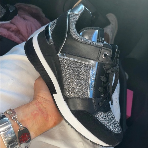 мιɕнαєкσяѕтяαιηєяѕ🌸иєω🌸💥ѕσℓ∂💥 - Picture 2 of 7